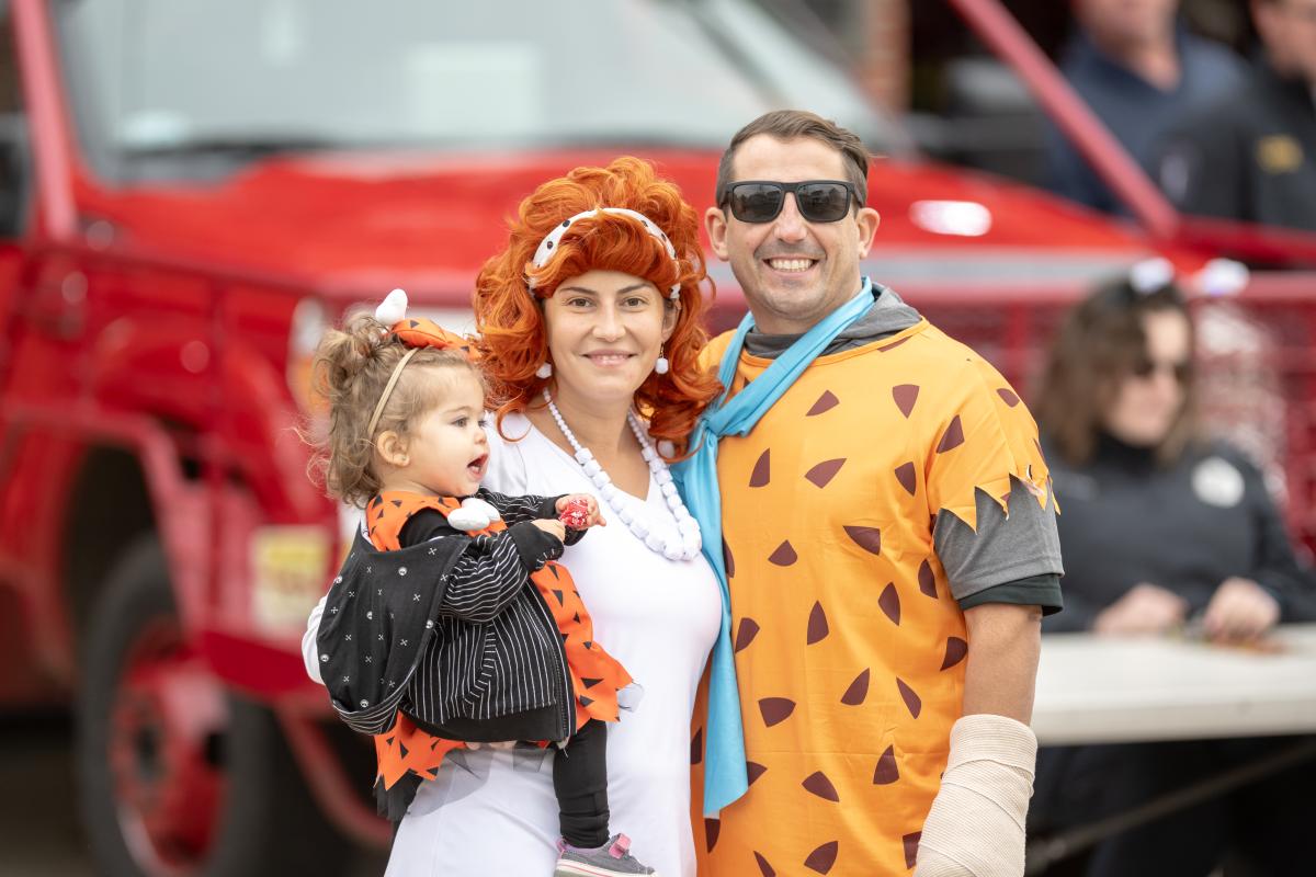 Family dressed as the Flintstones 